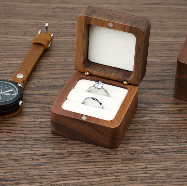 Compact Wooden Ring Keeper